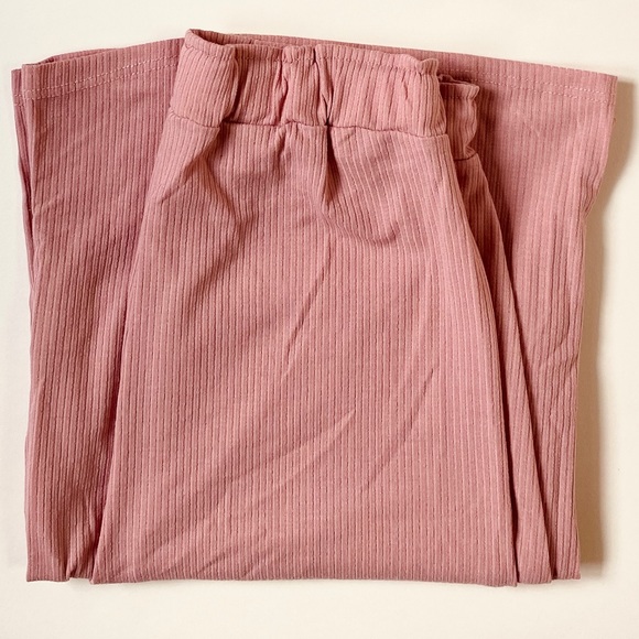 Front tie top & wide leg capri pants set - Picture 3 of 3